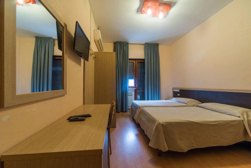 Hotel Del Camerlengo Fara San Martino Номер фото